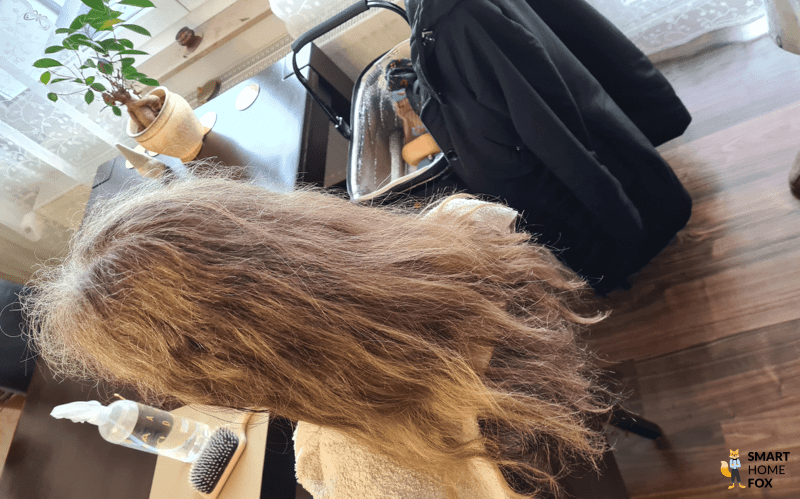 Die Haare vor dem Stylen der Haare mit dem GHD Duet Styler sind zu sehen.
